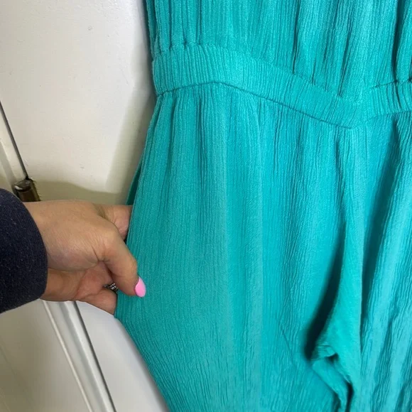 Elan Green Sleeveless Resort Jumpsuit - Picture 4 of 5